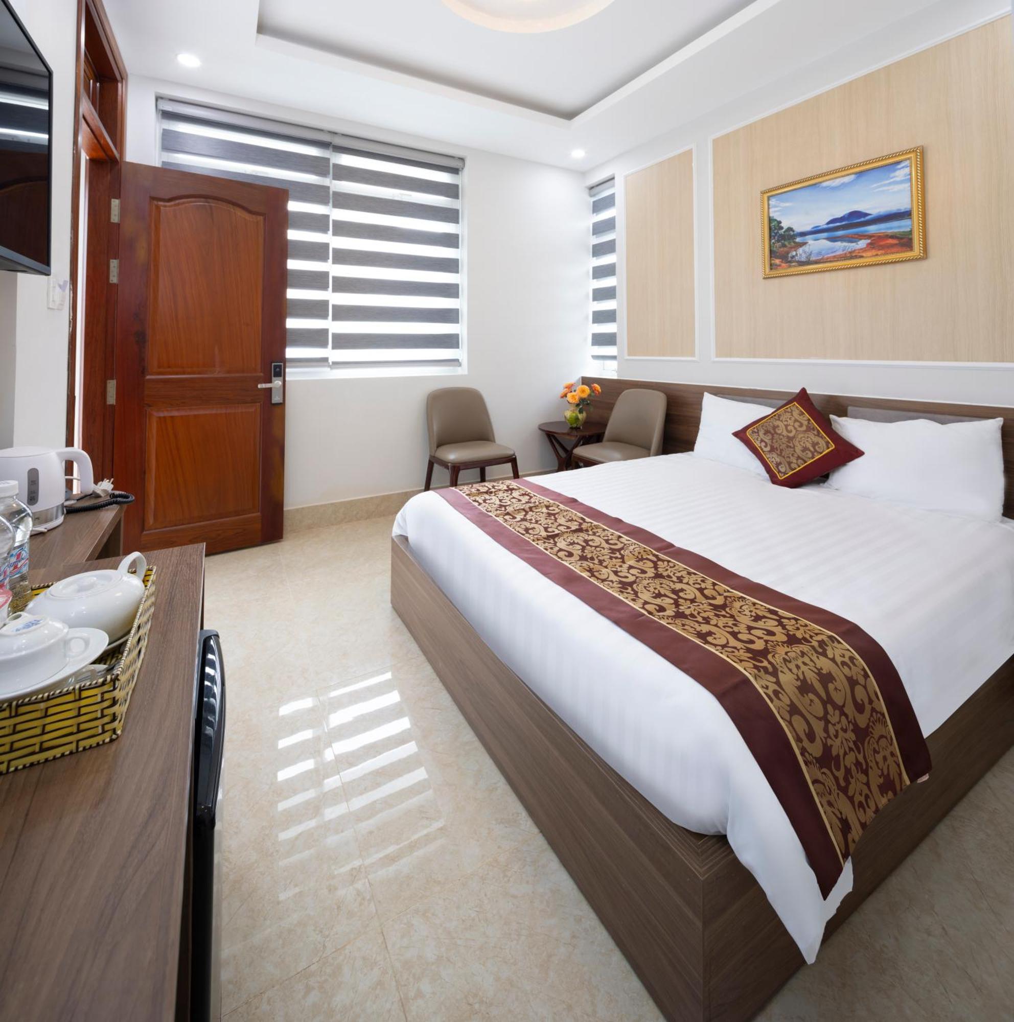 Romance Hotel Dalat Exterior photo